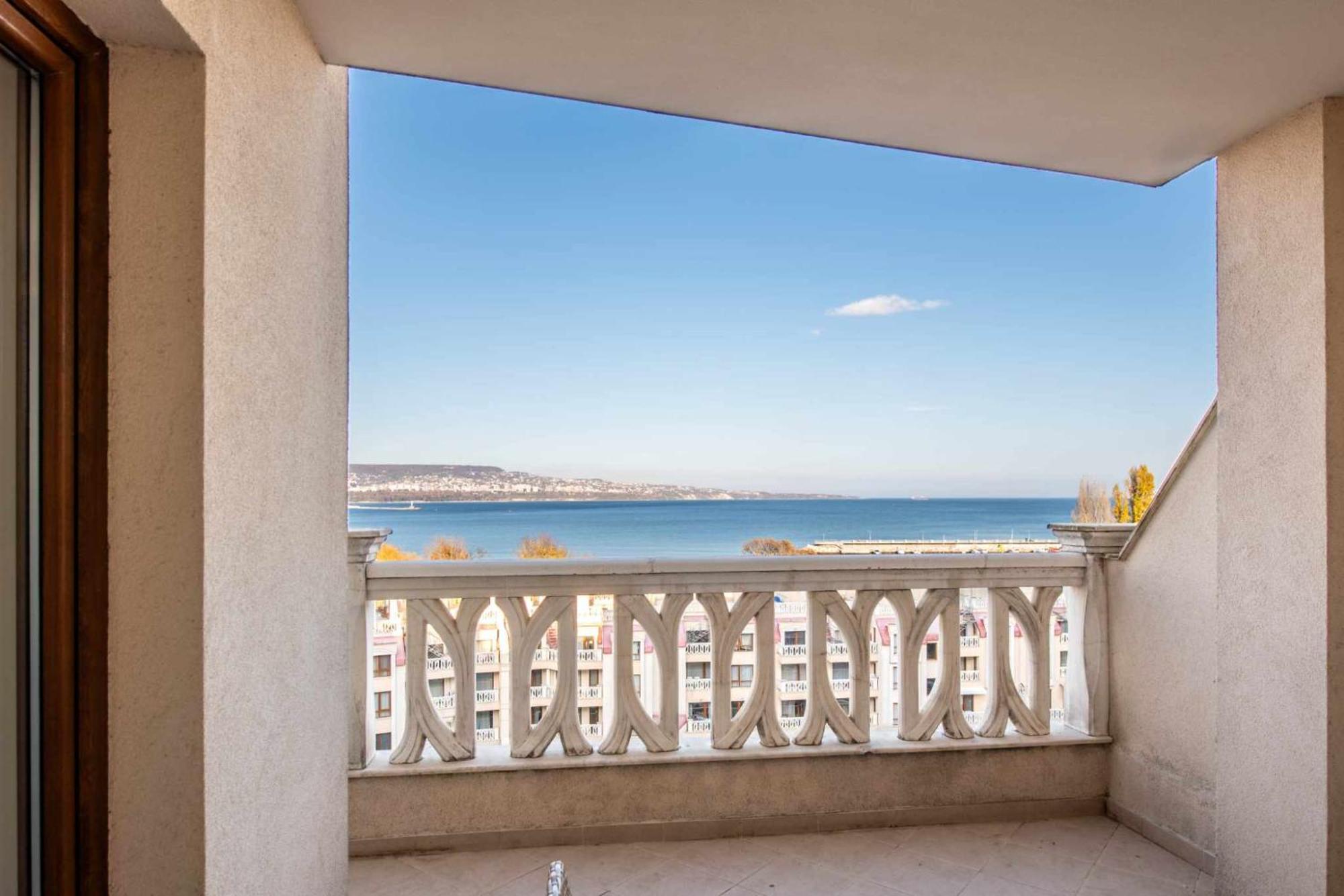 Azur Del Mar Seaview Apartment Varna Ngoại thất bức ảnh
