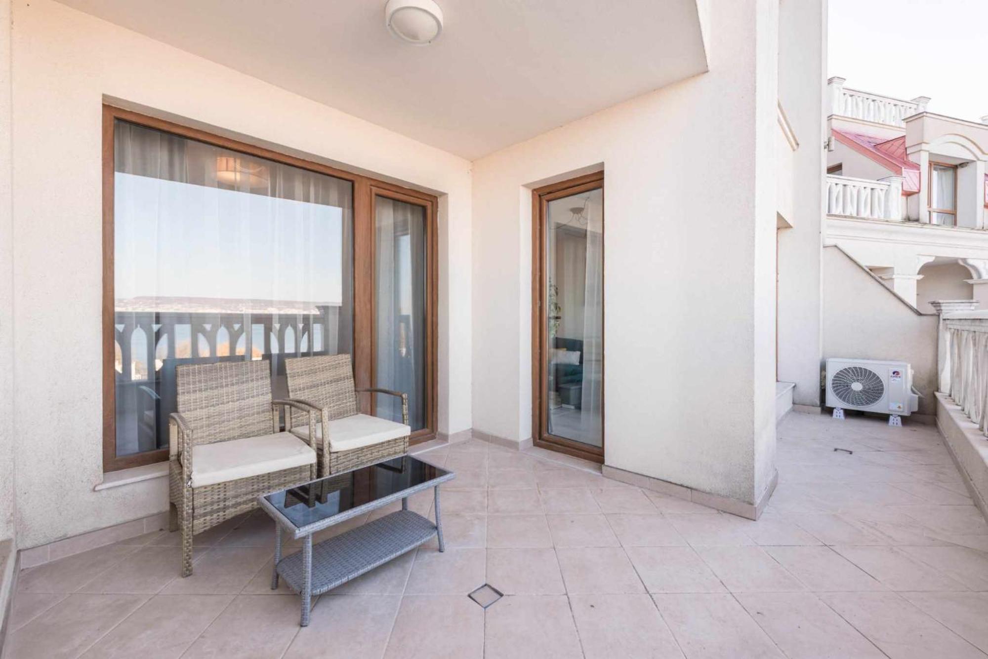 Azur Del Mar Seaview Apartment Varna Ngoại thất bức ảnh